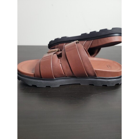 Mens size 11 ugg Capitola Buckle Slide main image 9